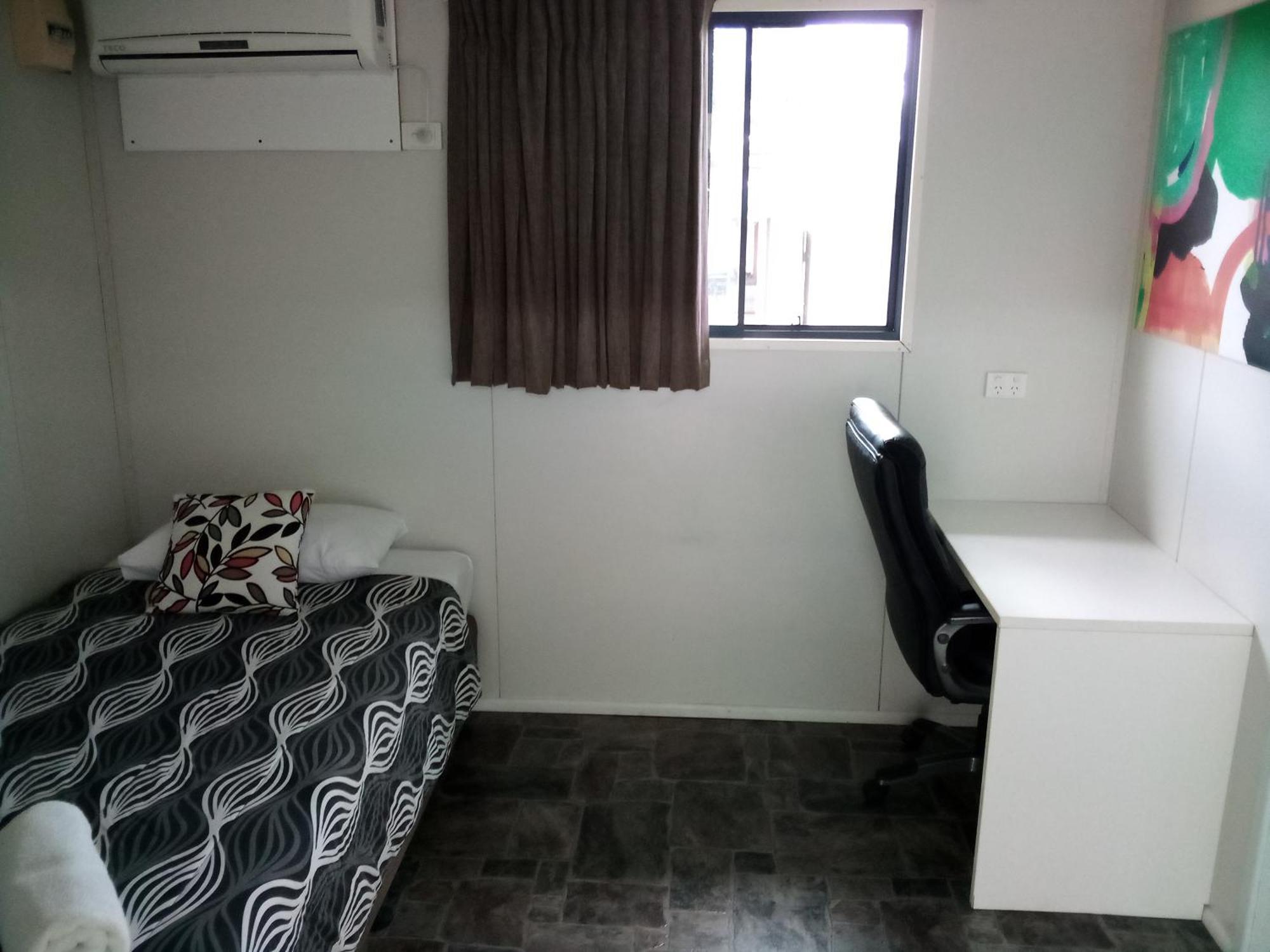 Bushchooks Travellers Village Bororen Zimmer foto